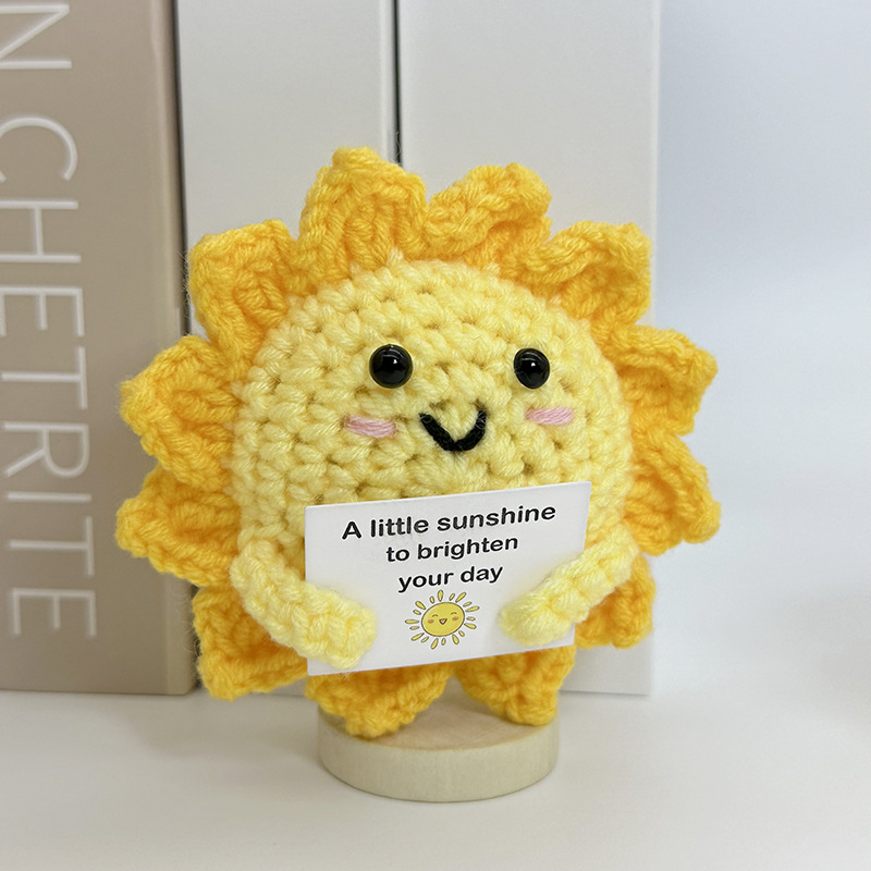 Home Textiles Today - Divertido muñeco de sol de ganchillo
